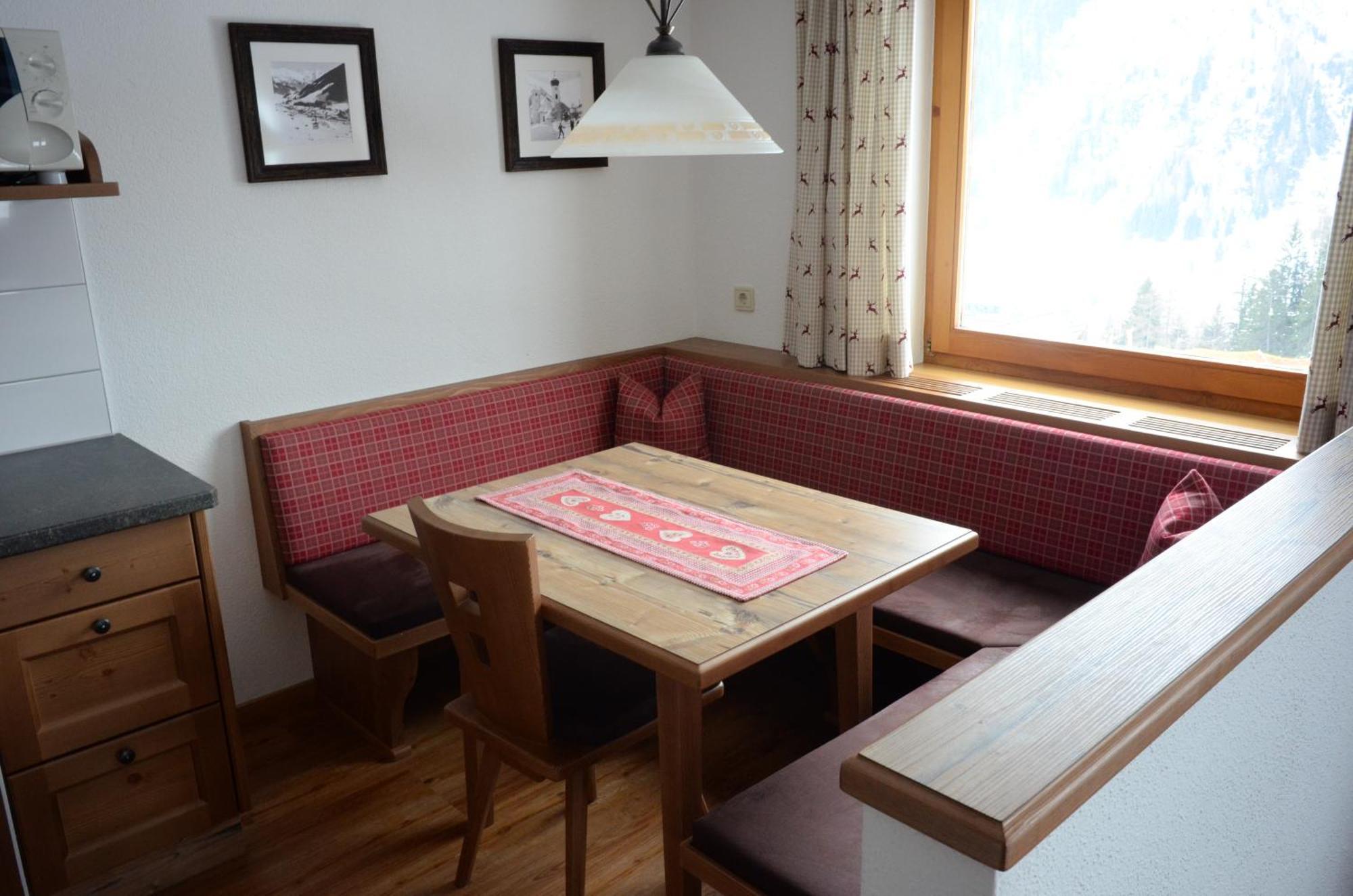 Appartements Tschol Martin سانكت أنتون ام ارلبرغ الغرفة الصورة